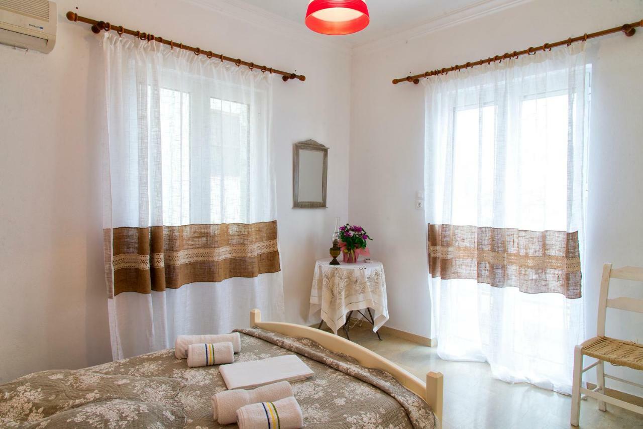 Katerina Rooms & Studios Palekastro Bagian luar foto
