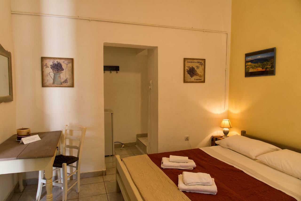 Katerina Rooms & Studios Palekastro Bagian luar foto