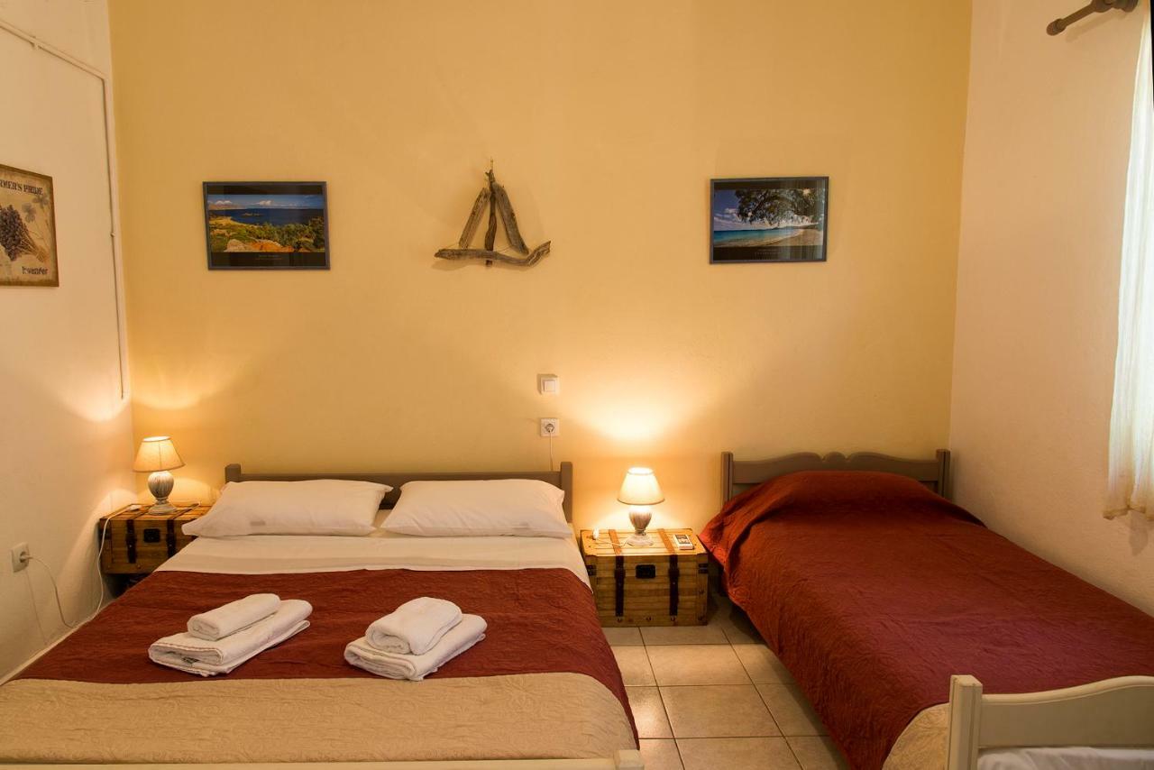 Katerina Rooms & Studios Palekastro Bagian luar foto