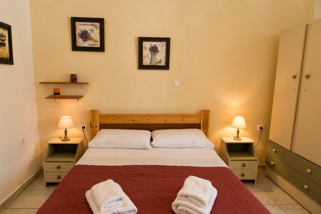 Katerina Rooms & Studios Palekastro Bagian luar foto